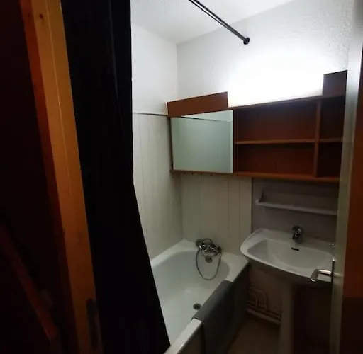 Au Pied 5-6 Personnes Tarentaise Ла-Плань